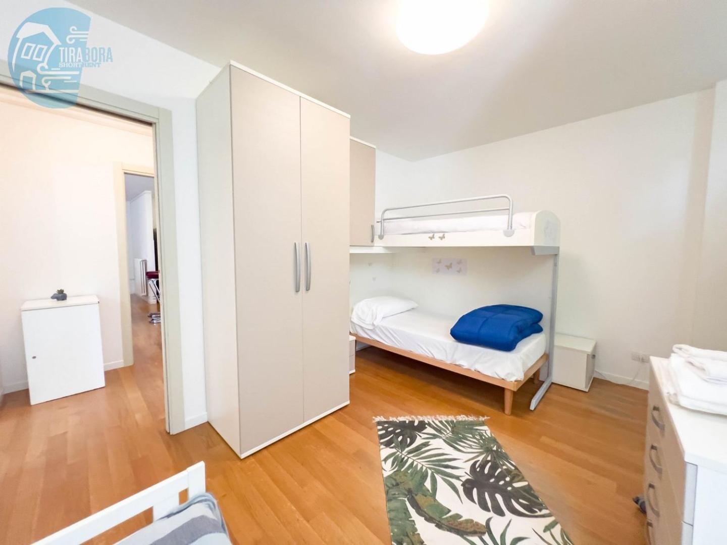 Cattedrale 5 Tirabora Short Rent Apartment Trieste Luaran gambar
