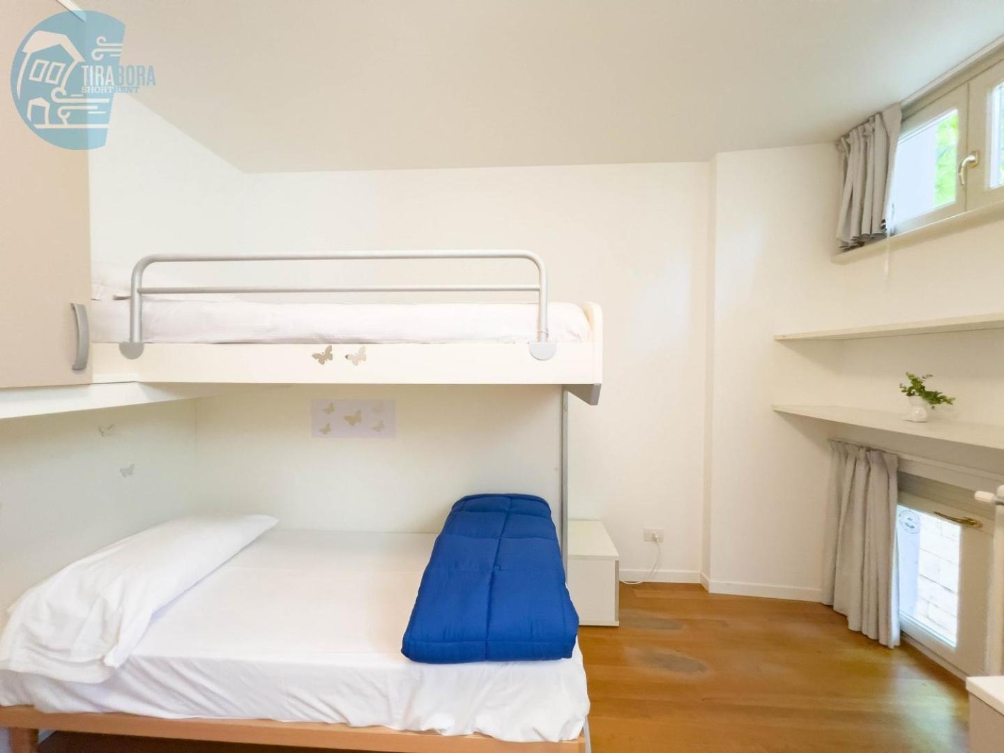 Cattedrale 5 Tirabora Short Rent Apartment Trieste Luaran gambar