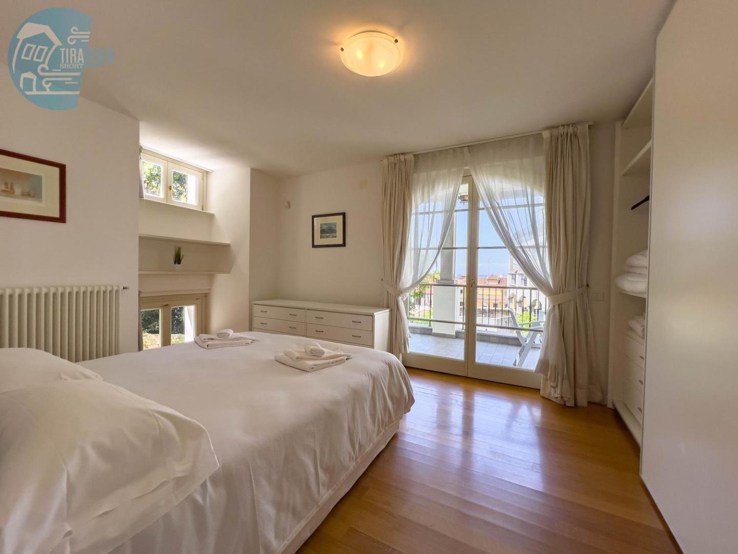 Cattedrale 5 Tirabora Short Rent Apartment Trieste Luaran gambar