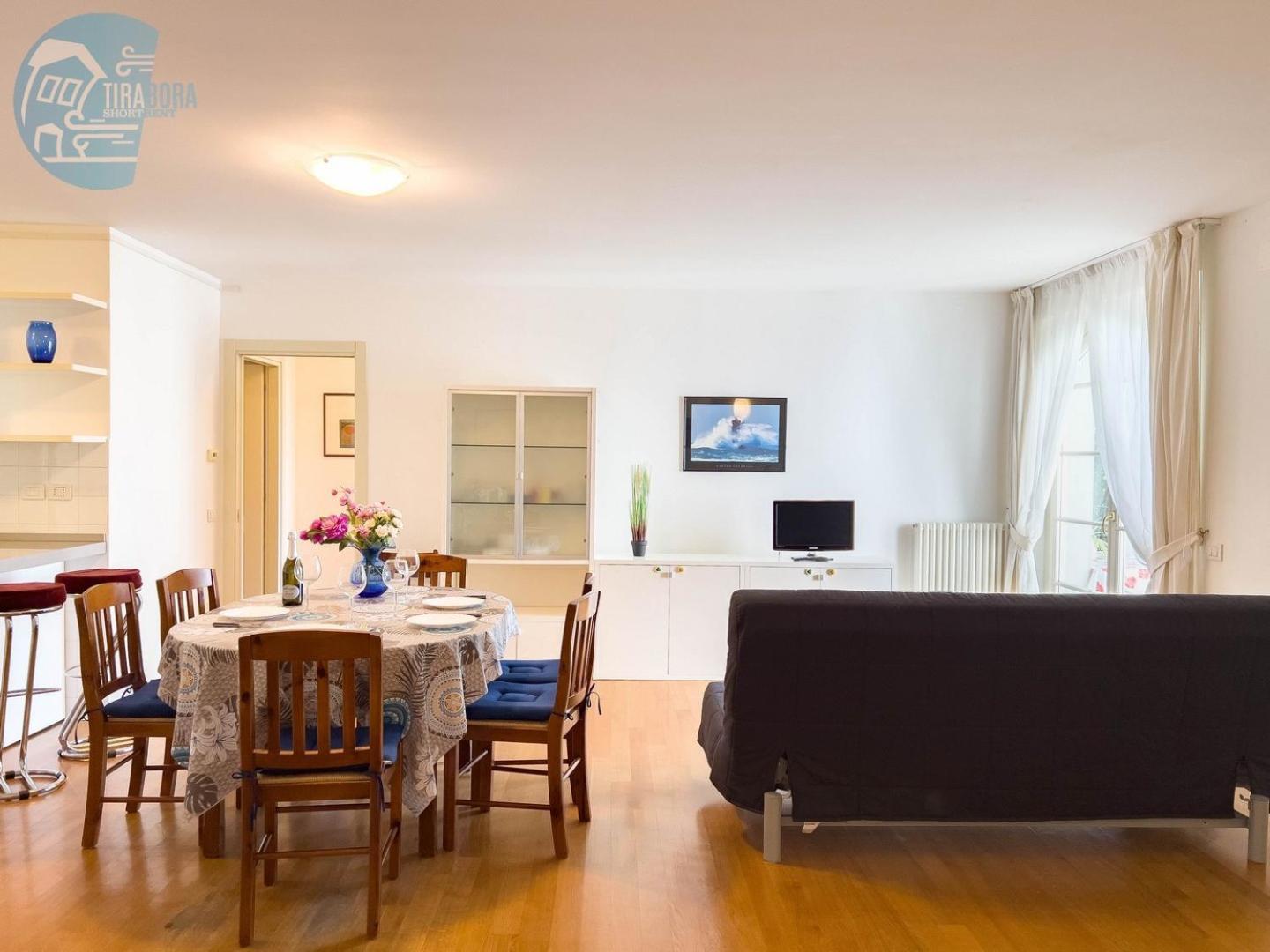 Cattedrale 5 Tirabora Short Rent Apartment Trieste Luaran gambar
